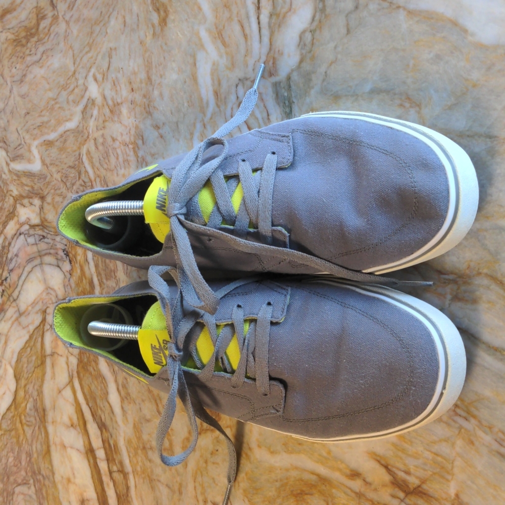 NIKE SB shoes - 10.5